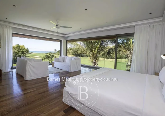 ANAHITA GOLF RESORT – Villa de 5 chambres avec une vue mer exceptionnelle