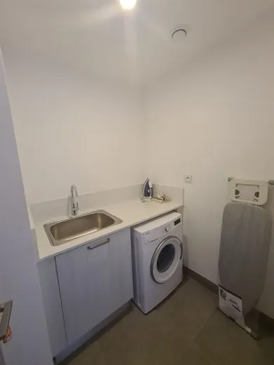 Apartment - 3 Bedrooms 