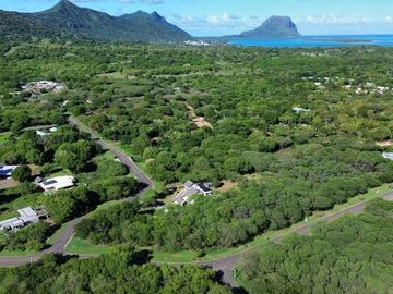 Commercial Land
