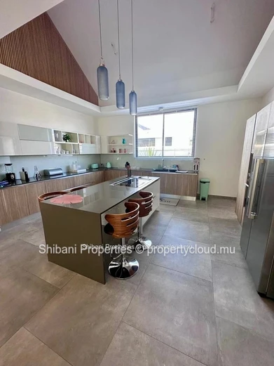 Villa d’Exception de 4 Chambres à Vendre à Pereybere – Un Refuge Luxueux à Deux Pas de la Plage