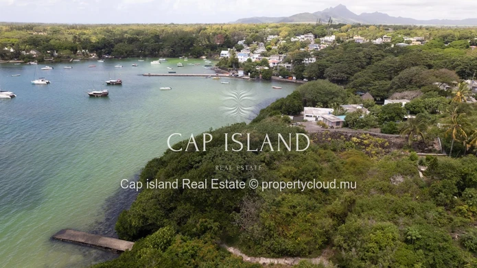 1280 m² plot in Trou d'Eau Douce, Mauritius