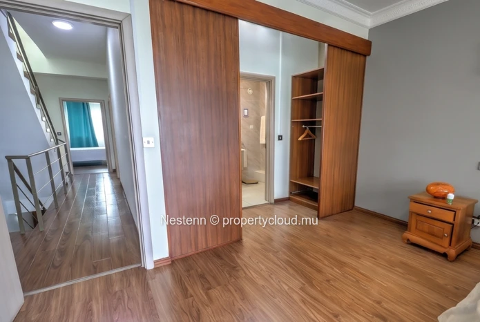Sea View Apartment on Three Levels