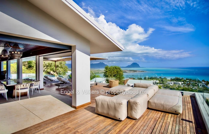 Ultra-Luxury Villa with Panoramic Lagoon Views in Black River, Mauritius