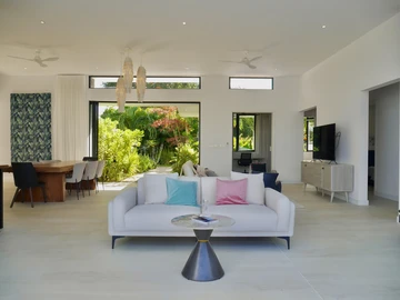 4 Bedroom Villa