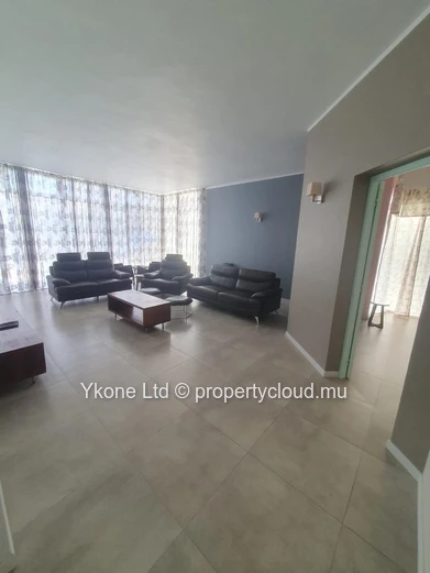 Villa For Sale In Pereybere
