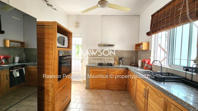 3-Bedroom Villa | Large Garden | Beach On Foot | Pointe Aux Canonniers