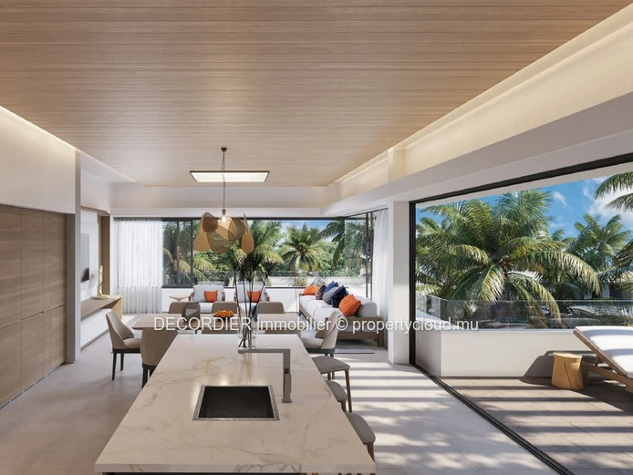 Penthouse with beach access and hotel services, accessible to foreigners.