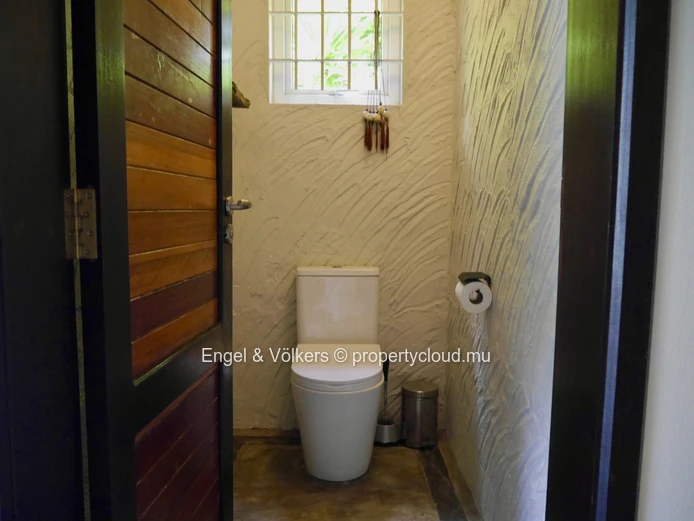 Seafront Villa with Private Pool for rent at Poste de Flacq