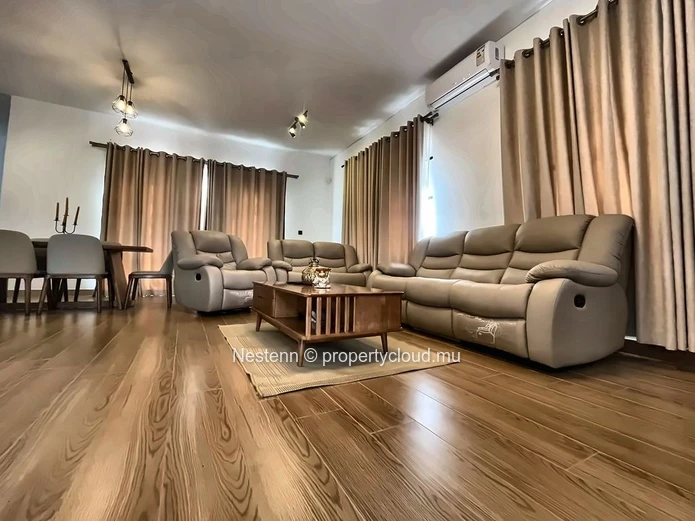 Appartement confortable de 3 chambres avec jacuzzi, piscine et garage – Flic en Flac