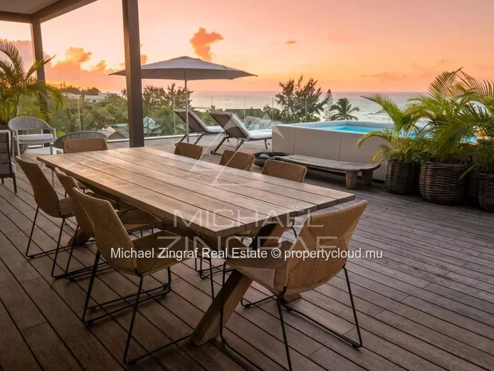 Luxury Penthouse with Sea Views – Pointe aux Canonniers
