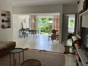 6 Bedroom House