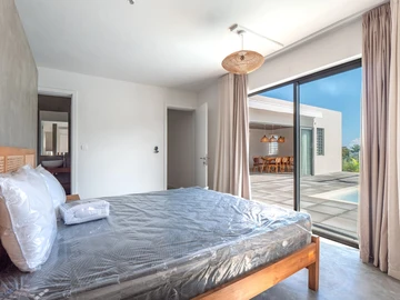 4 Bedroom Villa