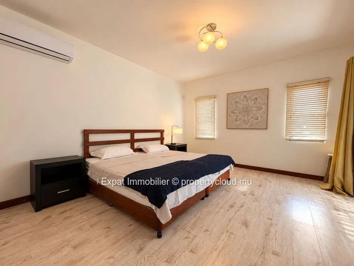 Stunning Renovated 3-Bedroom Ensuite Villa with Private Pool – Pereybere