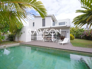 4 Bedroom Villa