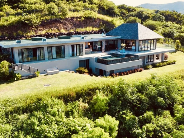 5 Bedroom Villa