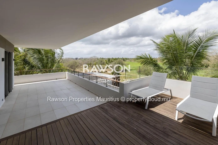 Penthouse Sur Un Prestigieux Golf Du Nord