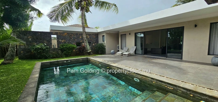 Villa de 4 chambres à vendre à Pereybère, acceptant les animaux | Piscine privée & garage