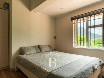 7 Bedroom House