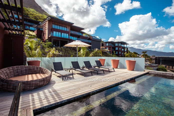 Rêve insulaire : superbe villa avec vue imprenable sur le lagon