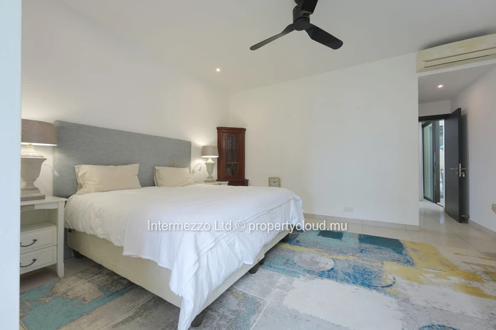 Title tag Villa for sale Mont Mascal – Private 6-villa residence | Intermezzo
