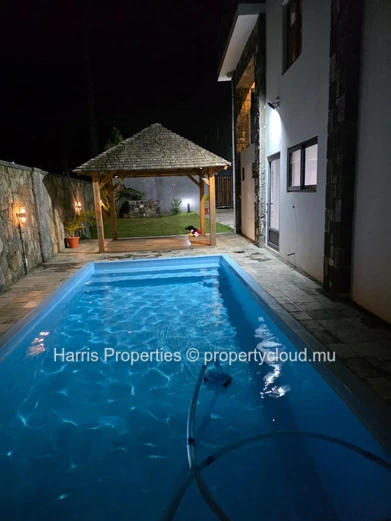 Stunning Modern Villa for Rent – Grand Gaube