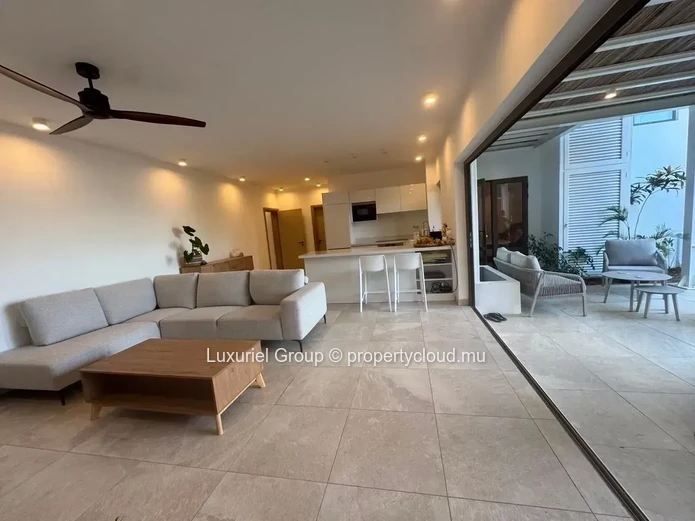 Pointe Aux Canonniers – Prestige Seafront Residence – Direct Beach Access
