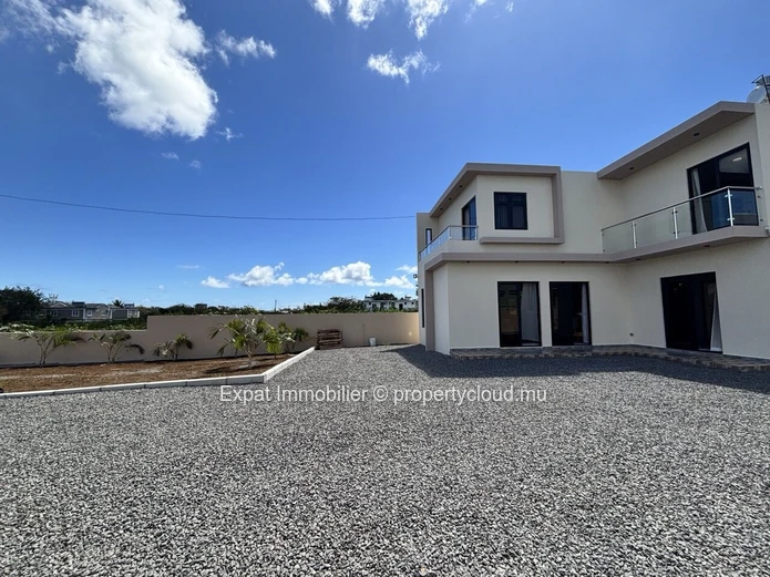 New 4-Bedroom Villa – Space & Freedom In Pereybere