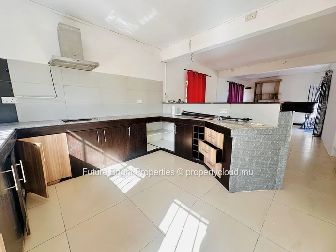 Charming Property for Sale in New Town, Roches Brunes
