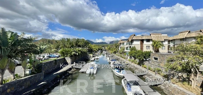 Appartement à L'Estuaire avec ponton privé – L'art de vivre au sein d'une marina