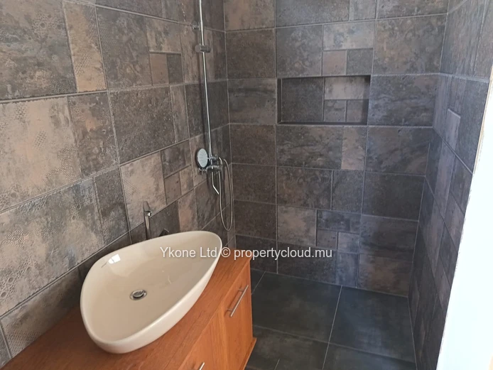 Villa For Sale In Pereybere