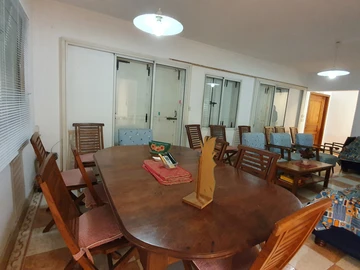 5 Bedroom Villa