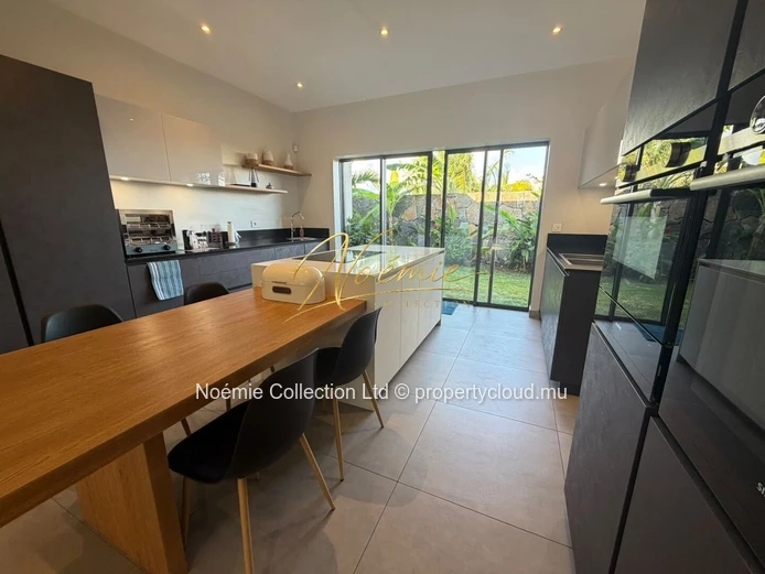 Luxueuse villa à vendre dans une residence sécurisée