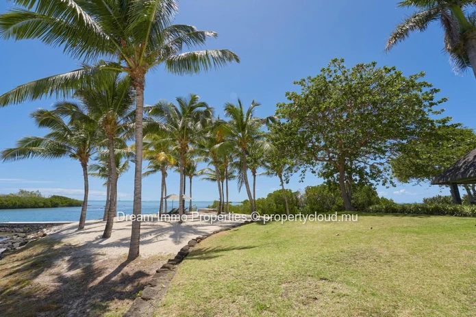 Sublime Beachfront Villa, Access And Sea View At Four Seasons Anahita In Beau Champ - Mauritius