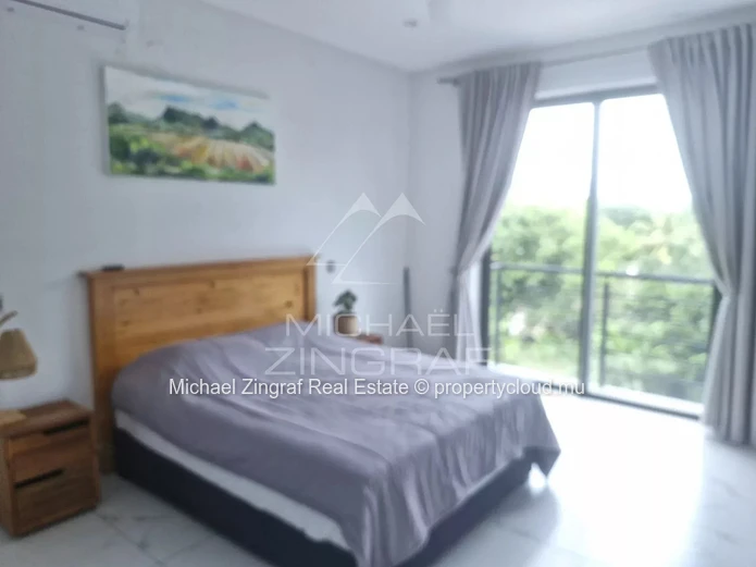 Grand Baie – Élégant Appartement avec Rooftop et Piscine Privée