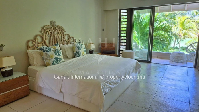 3-bedroom townhouse for sale in Anahita, with golf views, private pool, and smart home technology