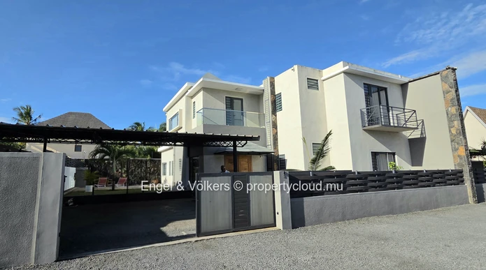 Elegant Fully Furnished 4-Bedroom Villa in the Heart of Pereybere