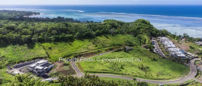 Land for Sale – Breathtaking Lagoon & Mountain Views