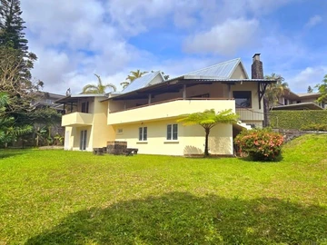 6 Bedroom Villa