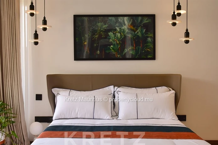 Contemporary 3-bedroom villa with 5-star hotel-style access