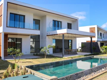4 Bedroom Villa