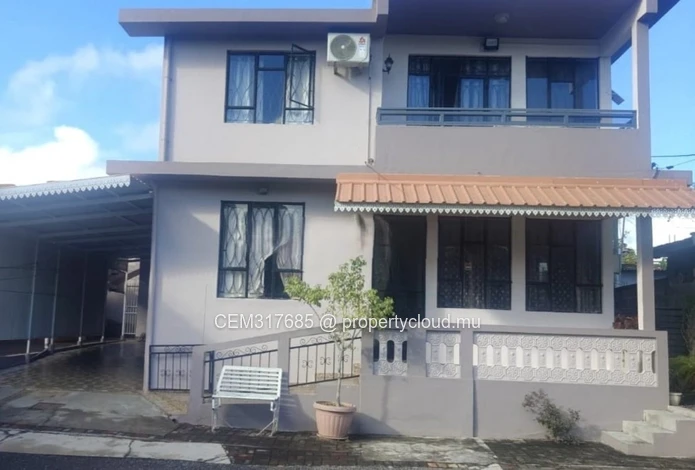Two-Storey Family House for Sale – Beau Bassin Centre 