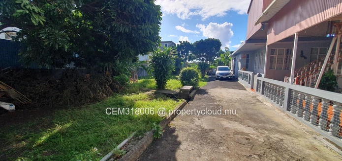 7.76 Perches Residential Land for Sale – Candos 