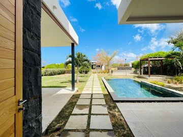 4 Bedroom Villa