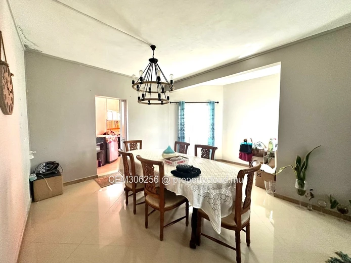 Maison Individuelle à Vendre – St Paul, Vacoas | 4 Chambres 