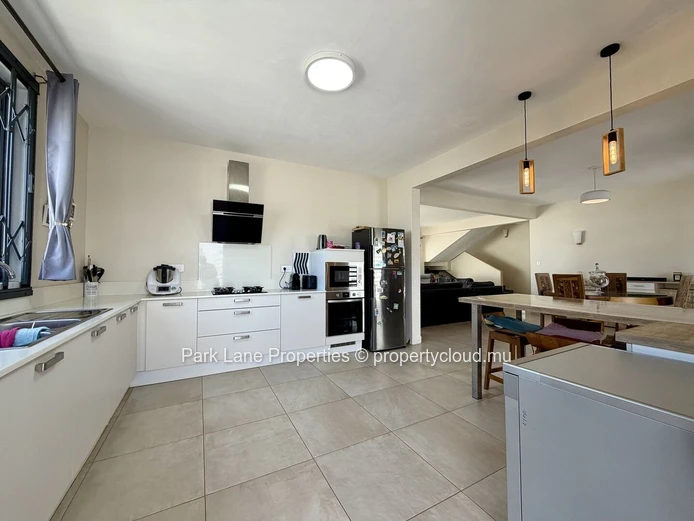 Maison moderne au cœur de Flic en Flac