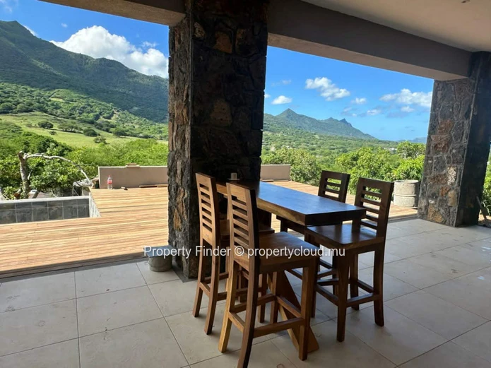 Brand New 3-4 Bedroom Villa with Infinity Pool in a Sought-After Estate, Black River