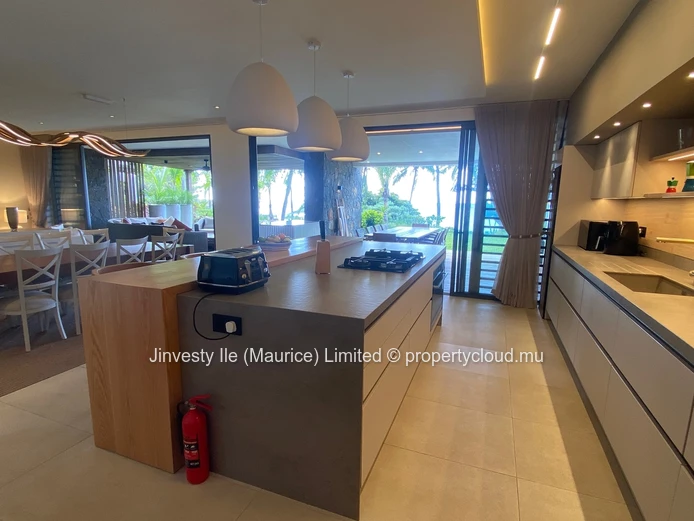 ???? Exceptional Beachfront Garden Apartment – 3 Bedrooms – Pointe Aux Canonniers / Grand Baie – Mauritius