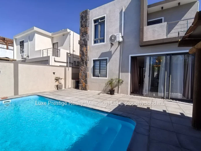Modern 3-Bedroom Villa with Private Pool for Rent in Calodyne | 20 Minutes to Northfields International School | Secu...