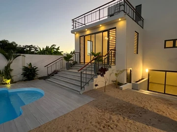 4 Bedroom Villa