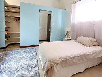 5 Bedroom Villa
